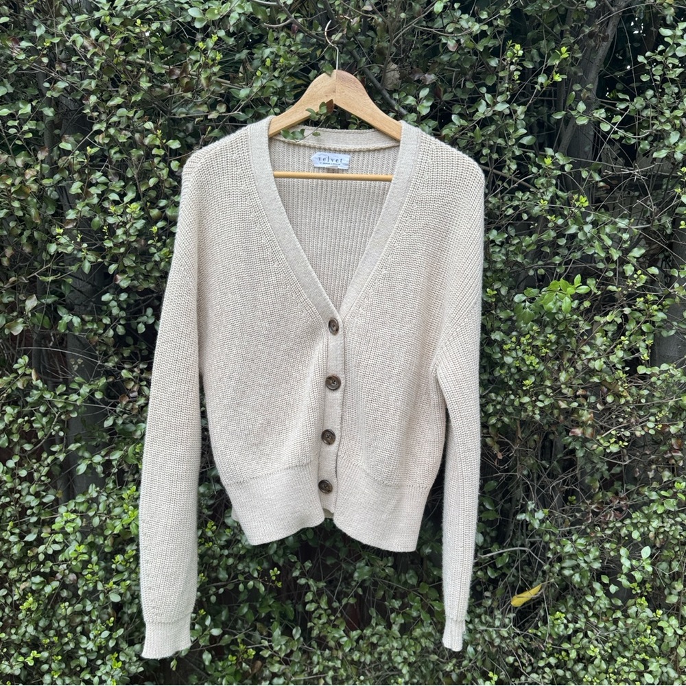 Velvet by Graham & Spencer Cream Button-Up Cardigan